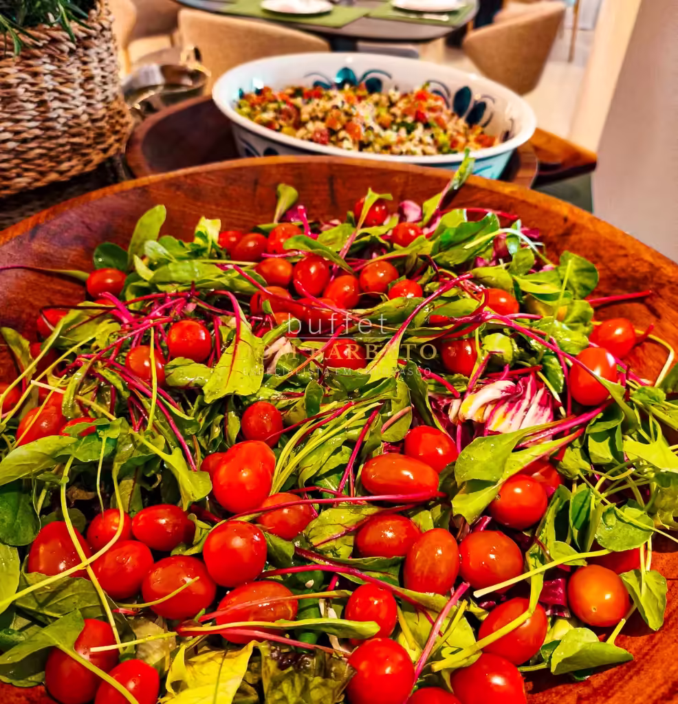 Mini Wedding Com Churrasco - Buffet de Churrasco - mesa de acompanhamentos (4)