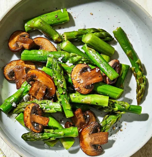 Garlic Roasted Asparagus And Mushrooms - Imagem 2