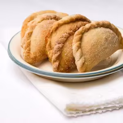 Empanada Banana Com Canela