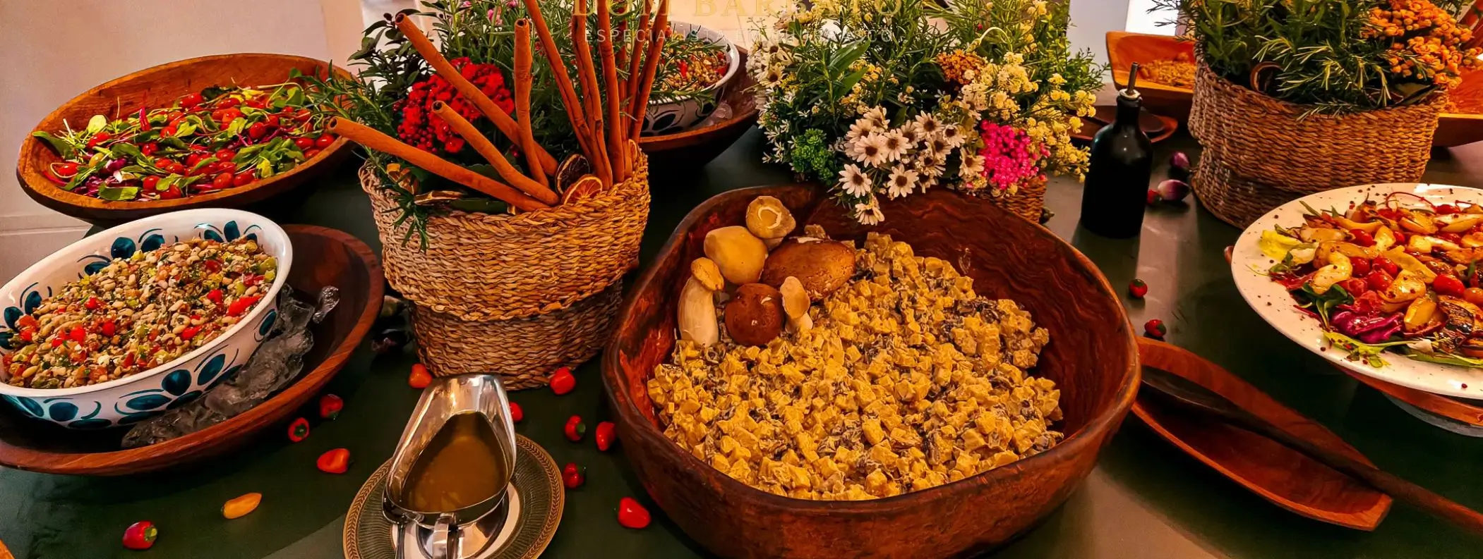 Mesa de Acompanhamentos para Ceia de Natal com Churrasco