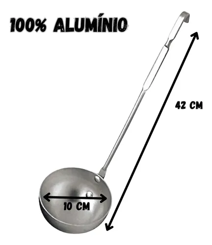 Concha de alumínio com cabo longo e gancho, medidas indicadas: 42 cm de comprimento e 10 cm de diâmetro na base