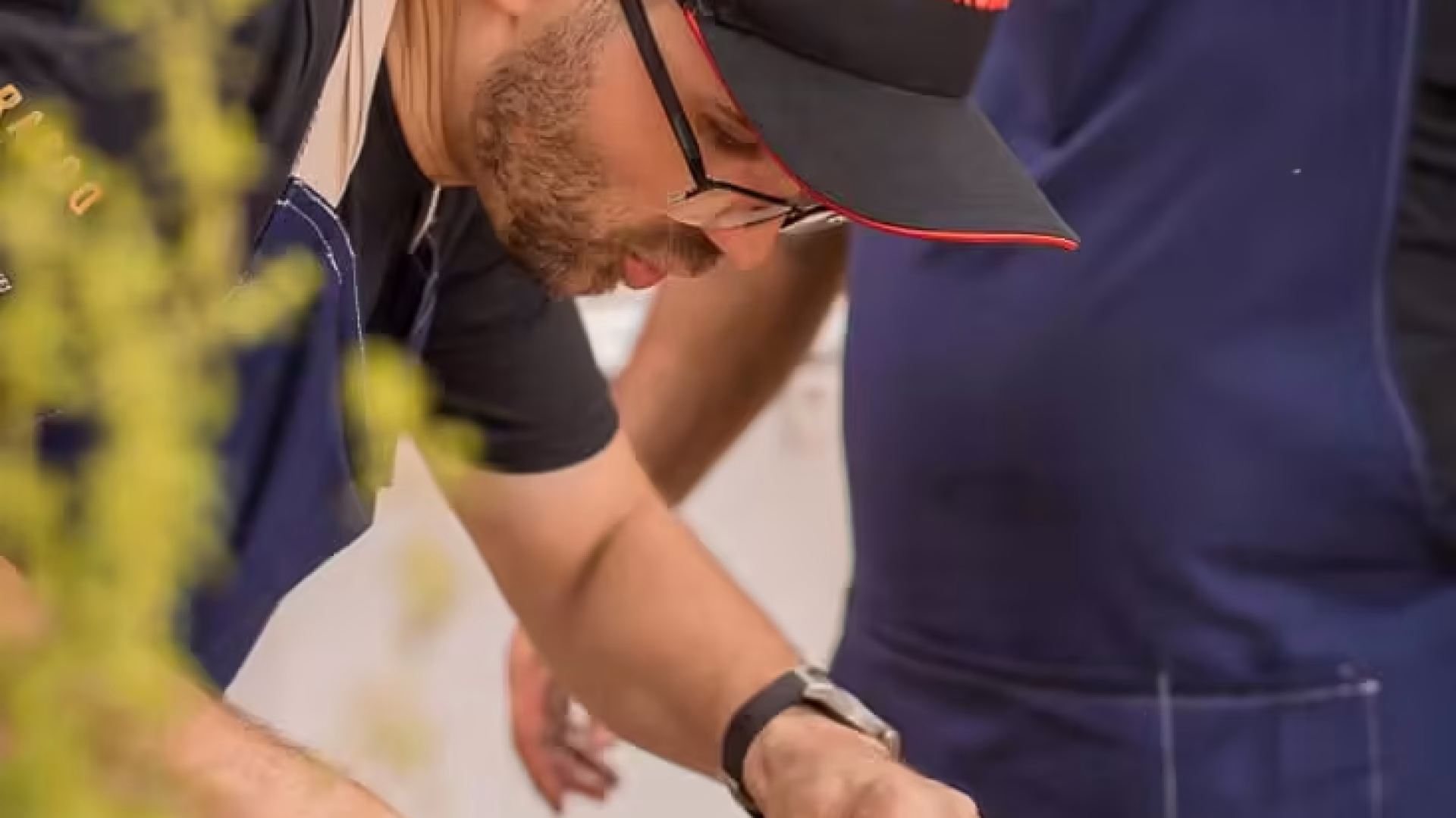 Chef Dom Barbato, preparando churrasco